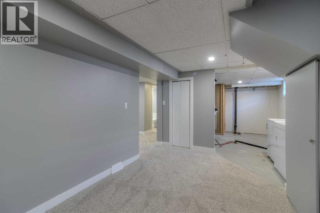 Single Family House Bungalow for Sale in   Street S Glendale Lethbridge 