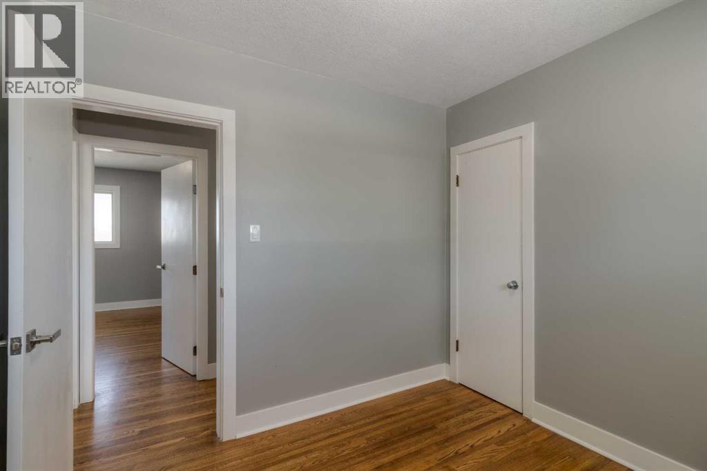 Single Family House Bungalow for Sale in   Street S Glendale Lethbridge 