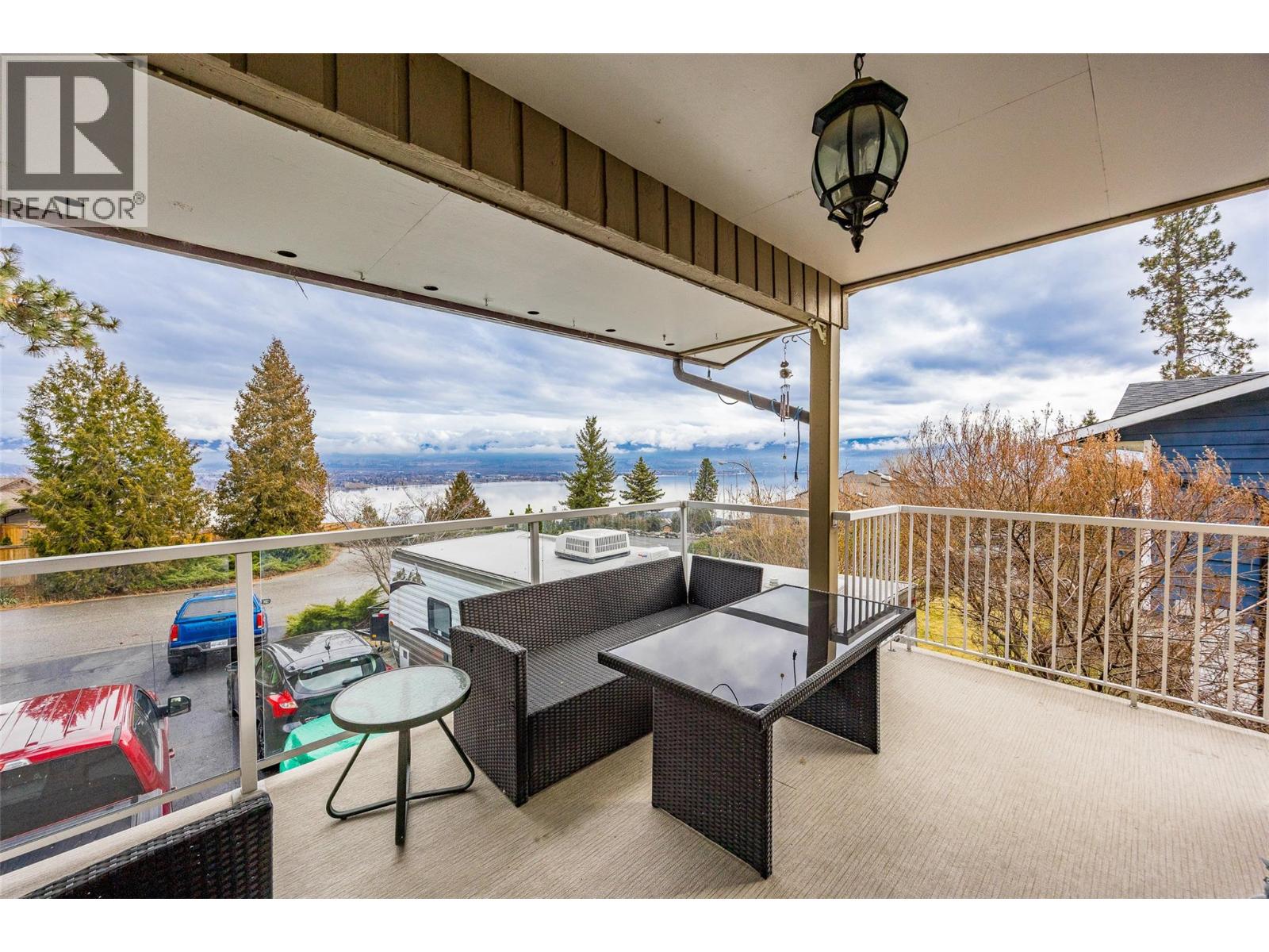 2152 Alexander Place - 24