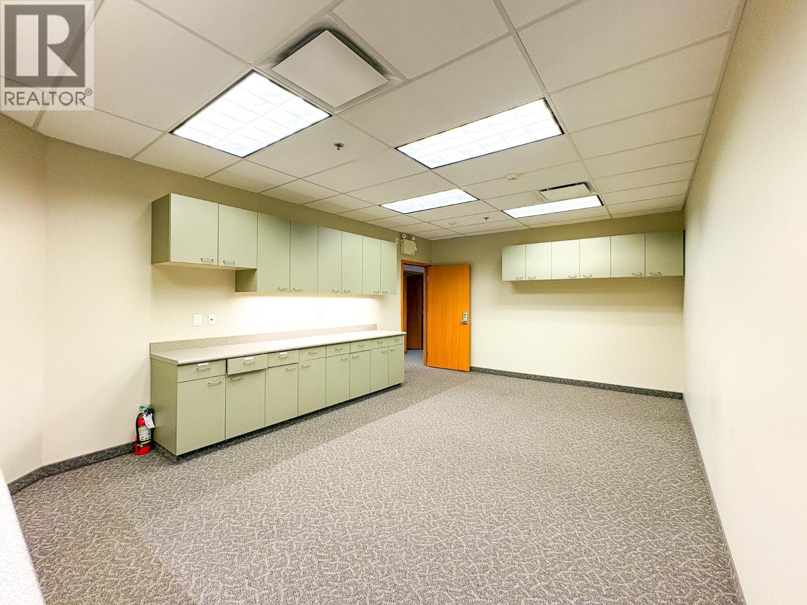 300 1674 Bertram Street, Kelowna