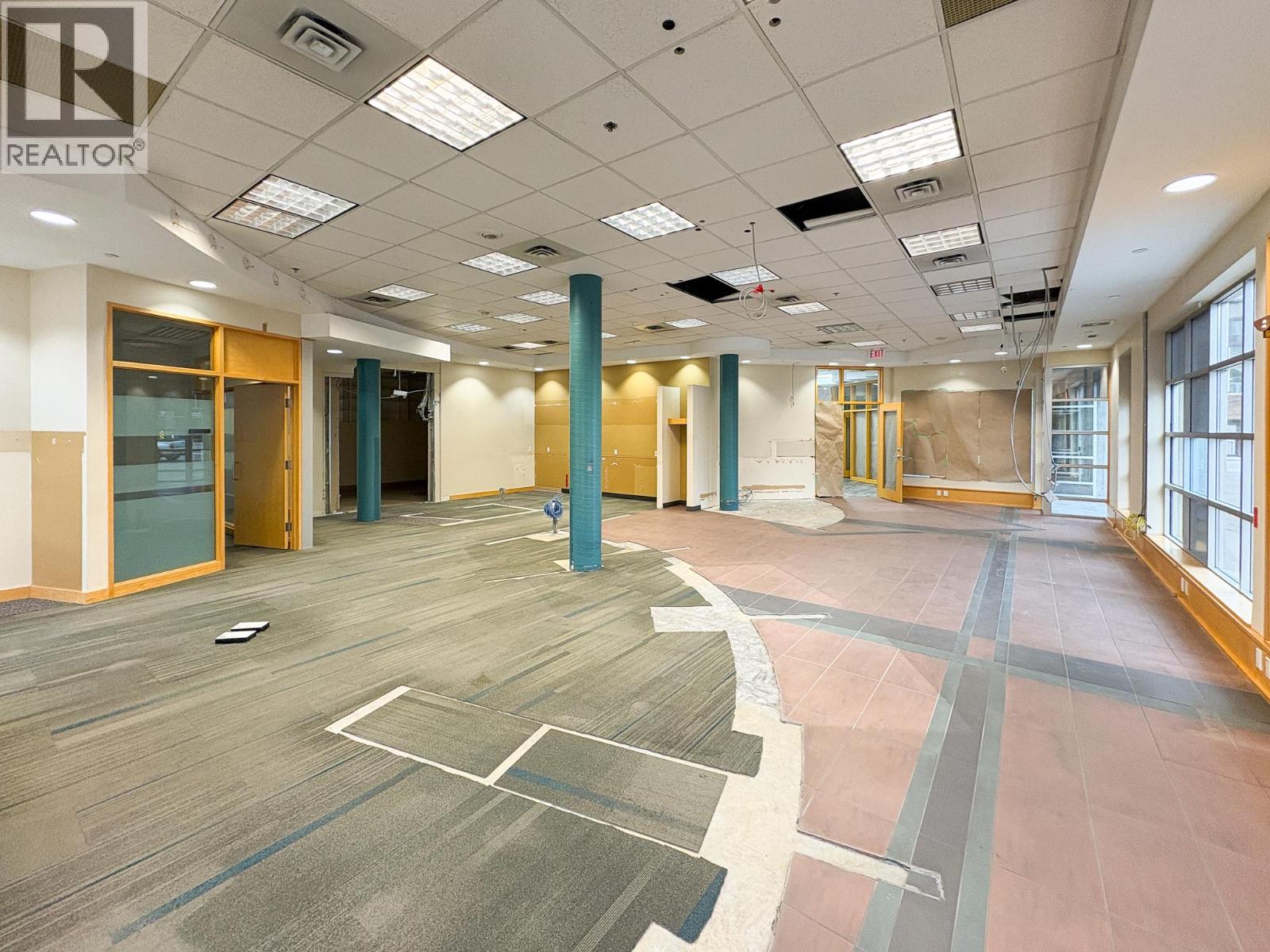 101 1674 Bertram Street, Kelowna