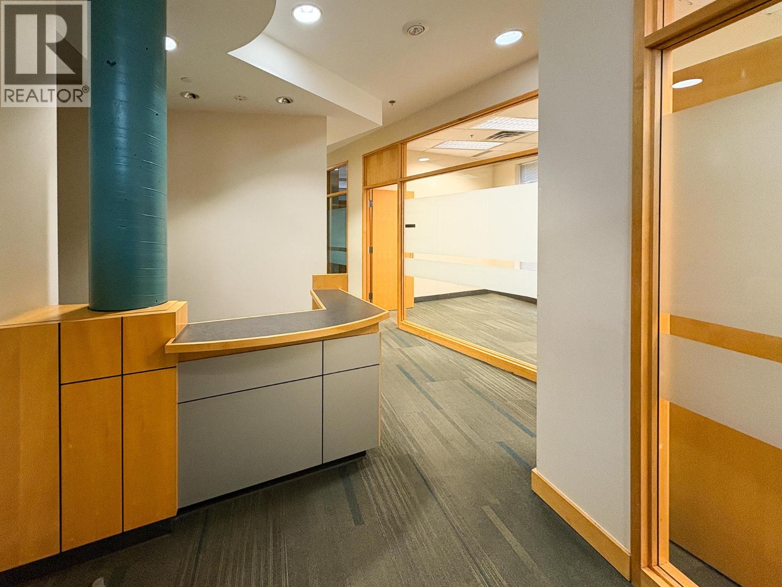 100 1674 Bertram Street, Kelowna