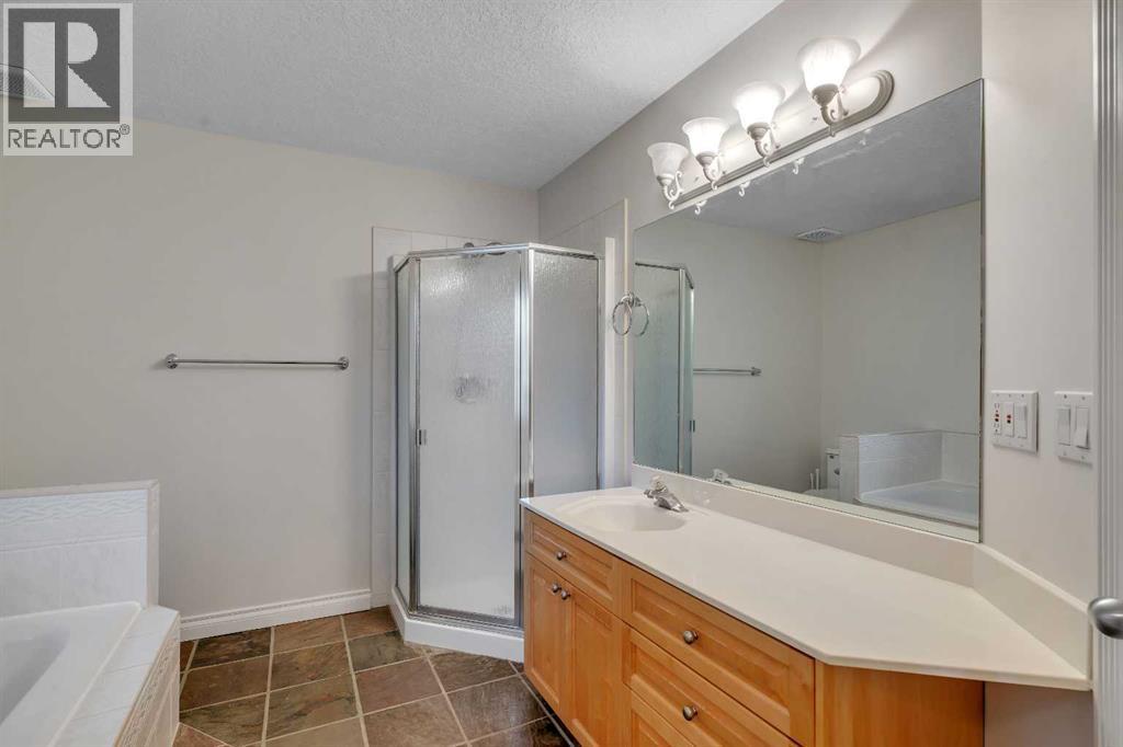 Single Family House for Sale in  Parkdale Boulevard NW West Hillhurst Calgary 