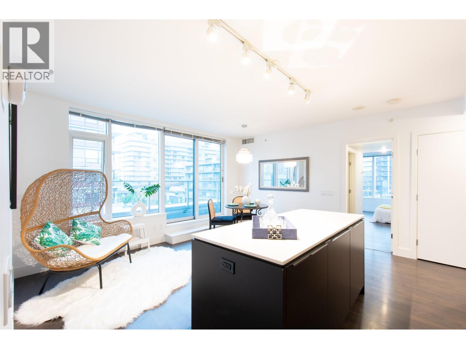 #622-5233 GILBERT Road, Richmond