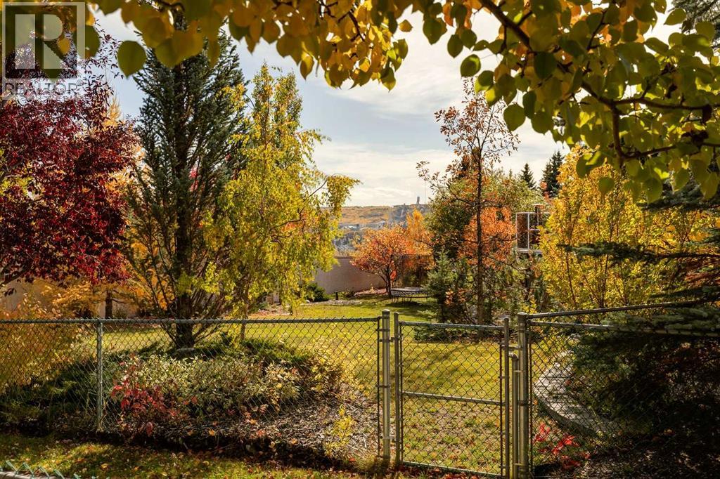 Single Family House Bungalow for Sale in  Scimitar Bay NW Scenic Acres Calgary 