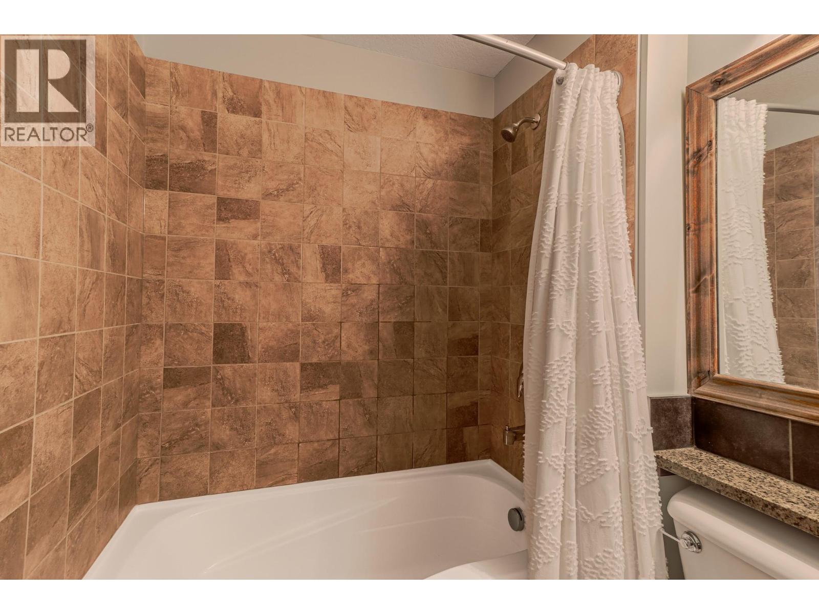 7495 COLUMBIA Avenue Unit# 2112, Radium Hot Springs