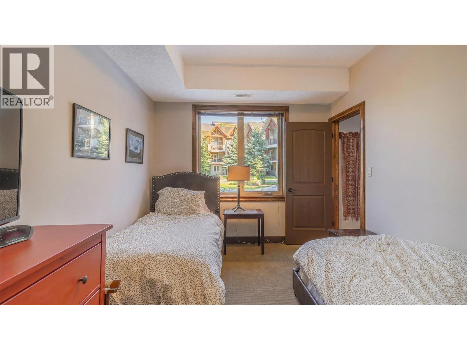7495 COLUMBIA Avenue Unit# 2112, Radium Hot Springs