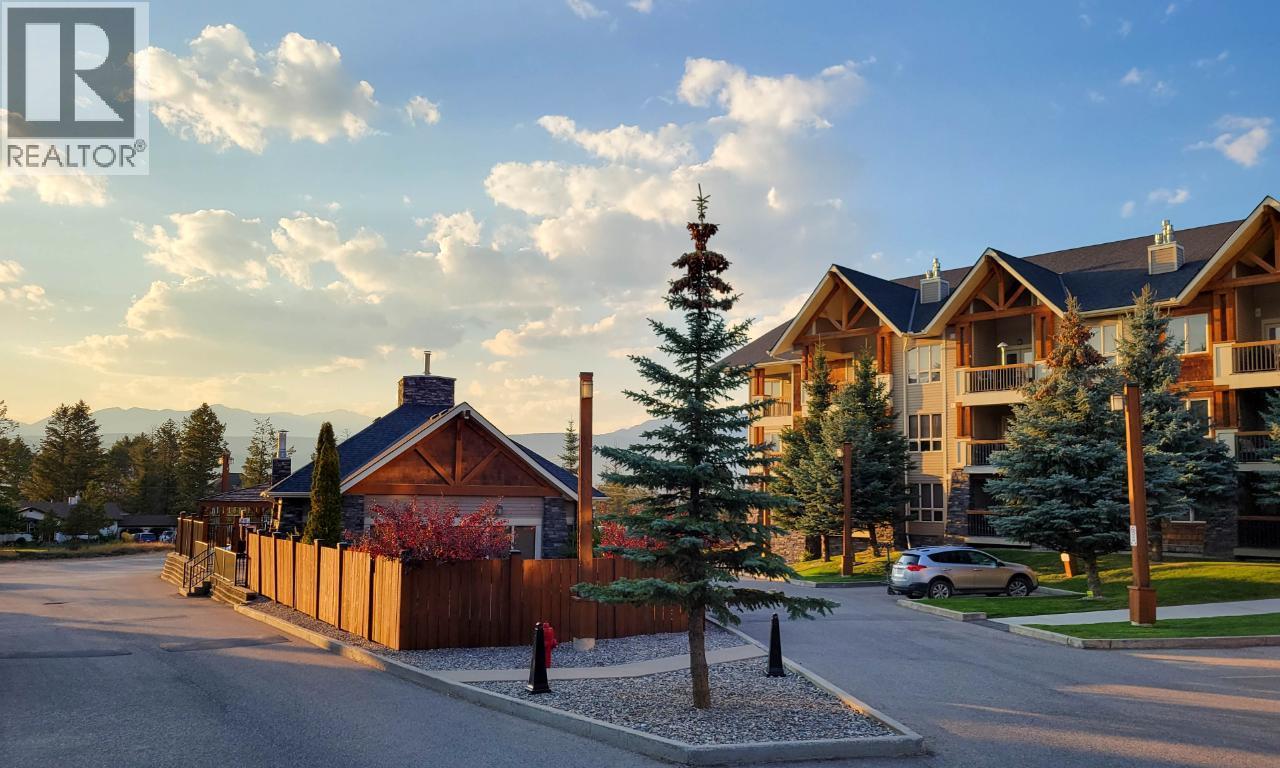 7495 COLUMBIA Avenue Unit# 2112, Radium Hot Springs