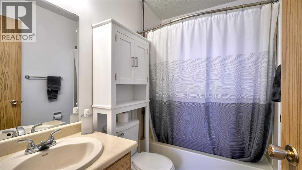 Single Family House for Sale in  Riverbirch Road SE Riverbend Calgary 