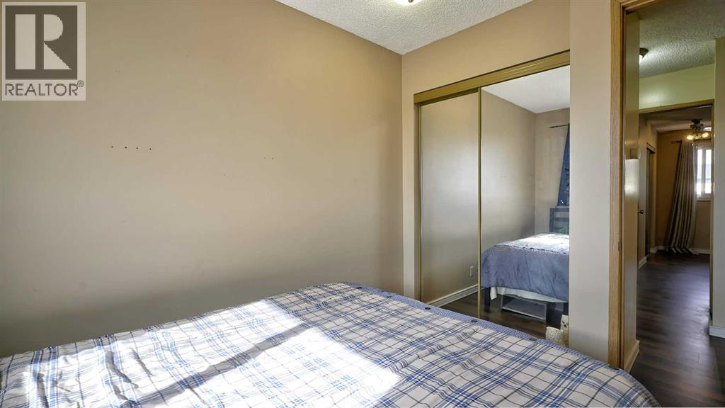 Single Family House for Sale in  Riverbirch Road SE Riverbend Calgary 