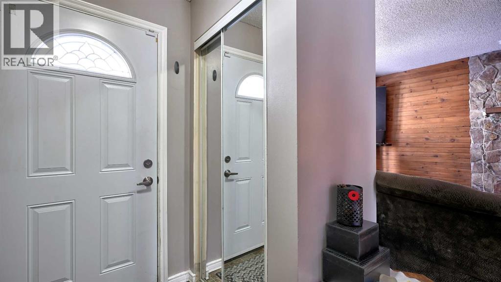 Single Family House for Sale in  Riverbirch Road SE Riverbend Calgary 