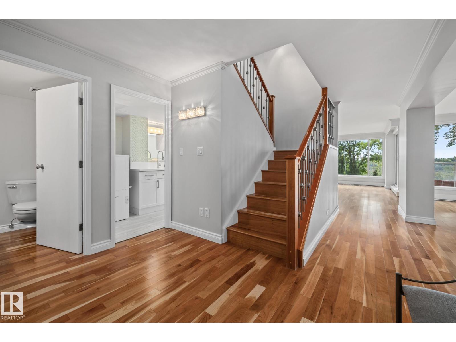 #202 10010 119 ST NW, Edmonton