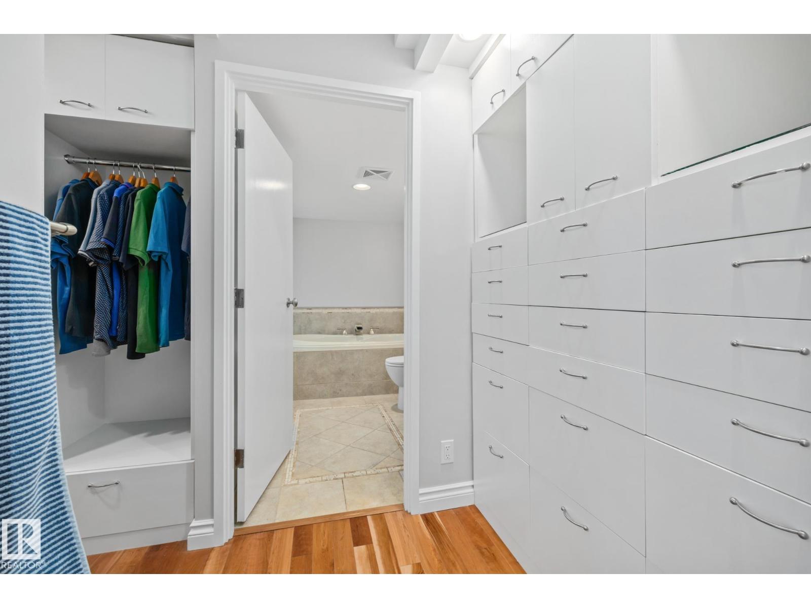 #202 10010 119 ST NW, Edmonton