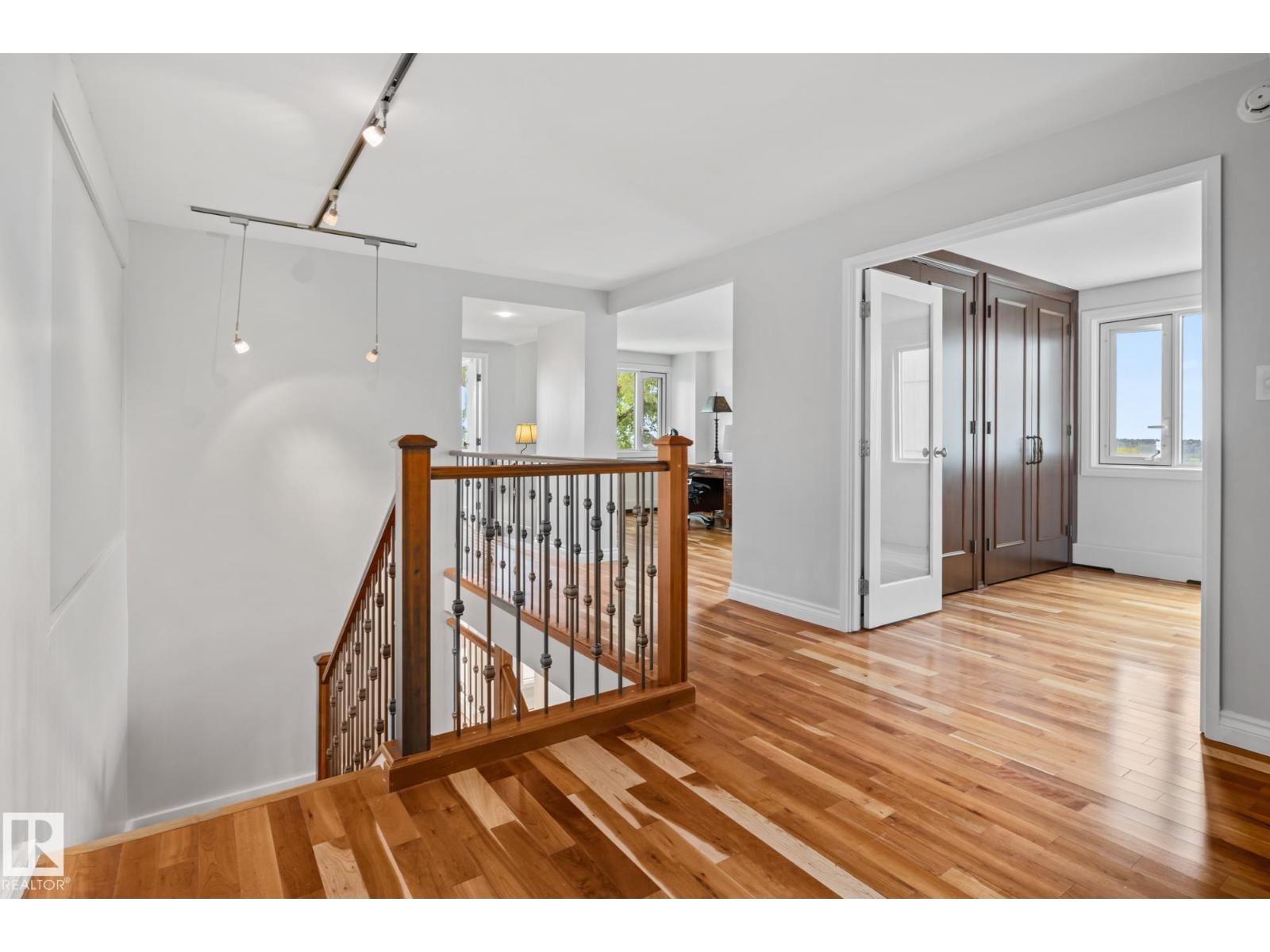 #202 10010 119 ST NW - 23