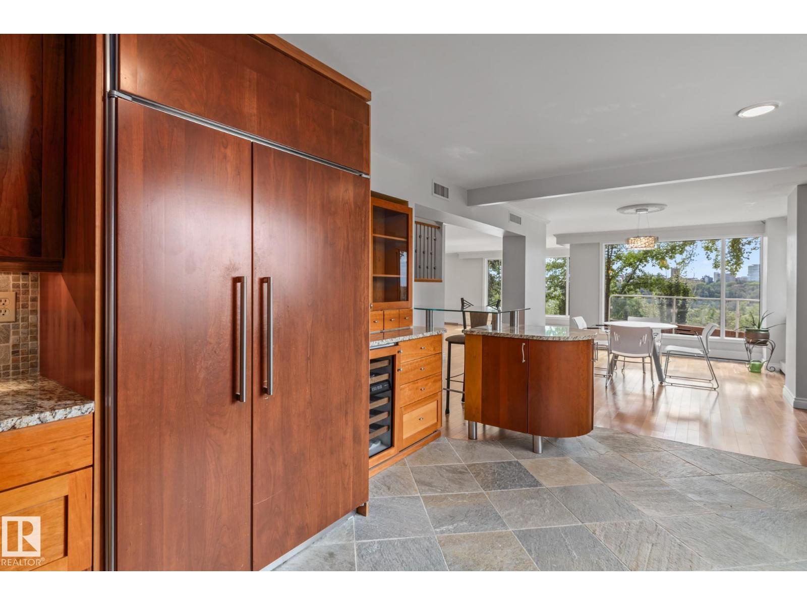 #202 10010 119 ST NW - 9