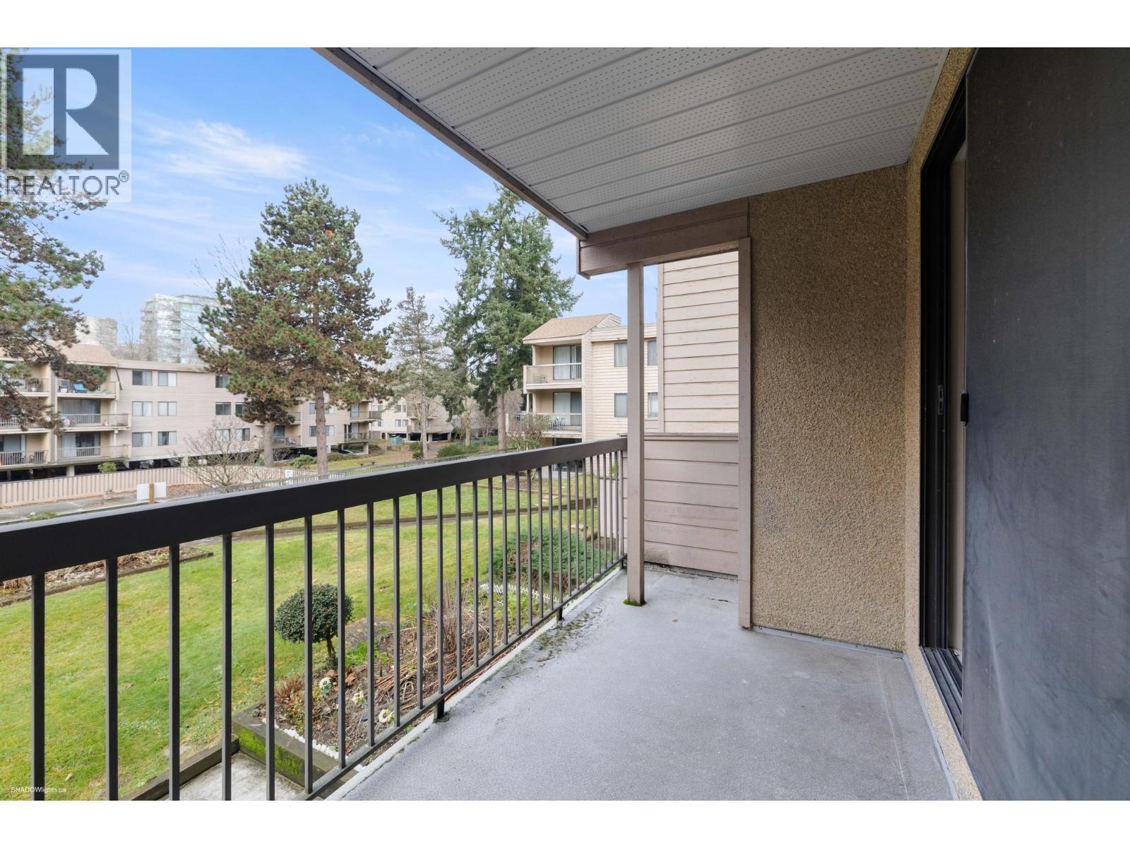 #210-8511 ACKROYD Road, Richmond