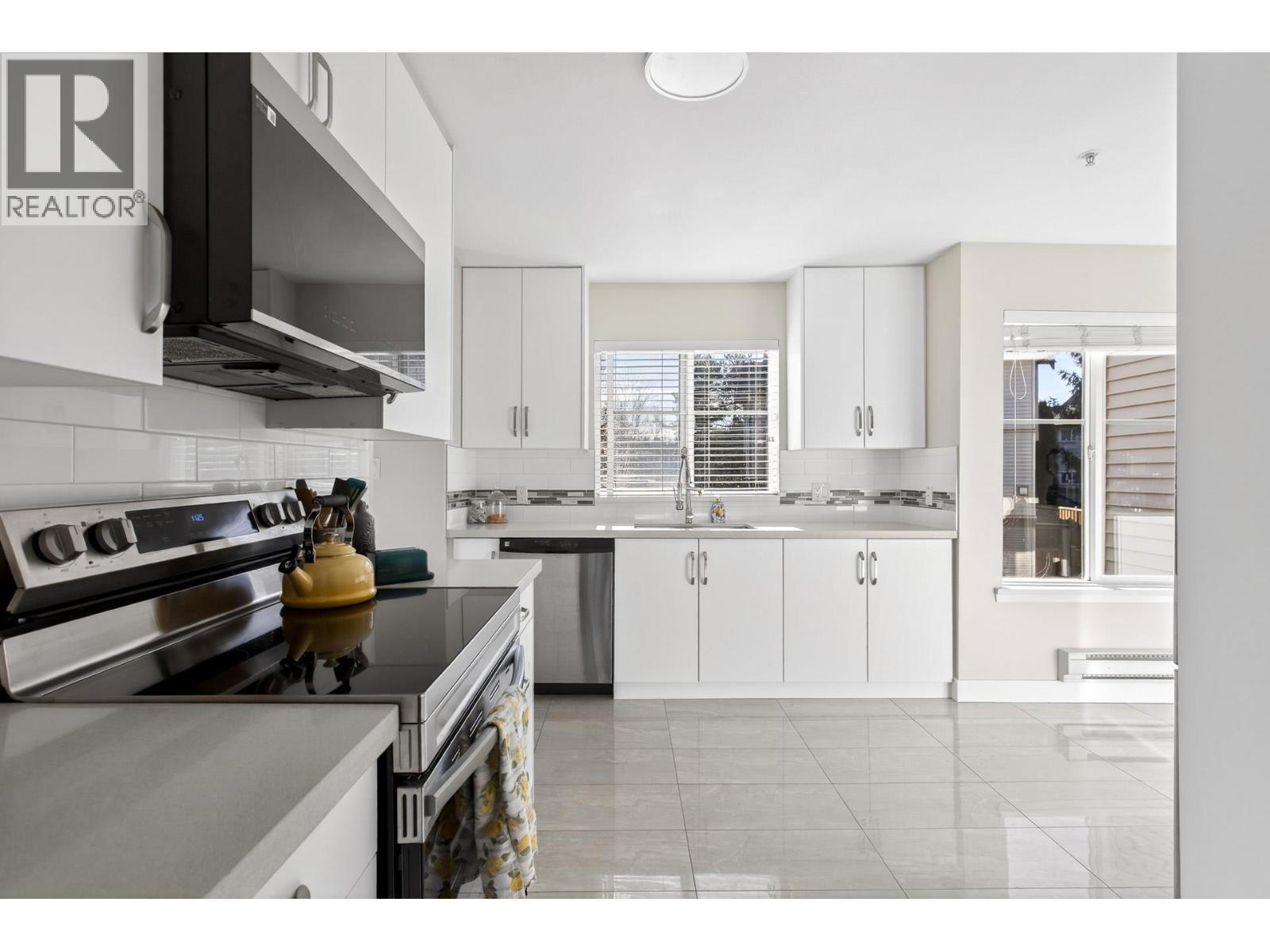 20 2488 PITT RIVER ROAD, Port Coquitlam