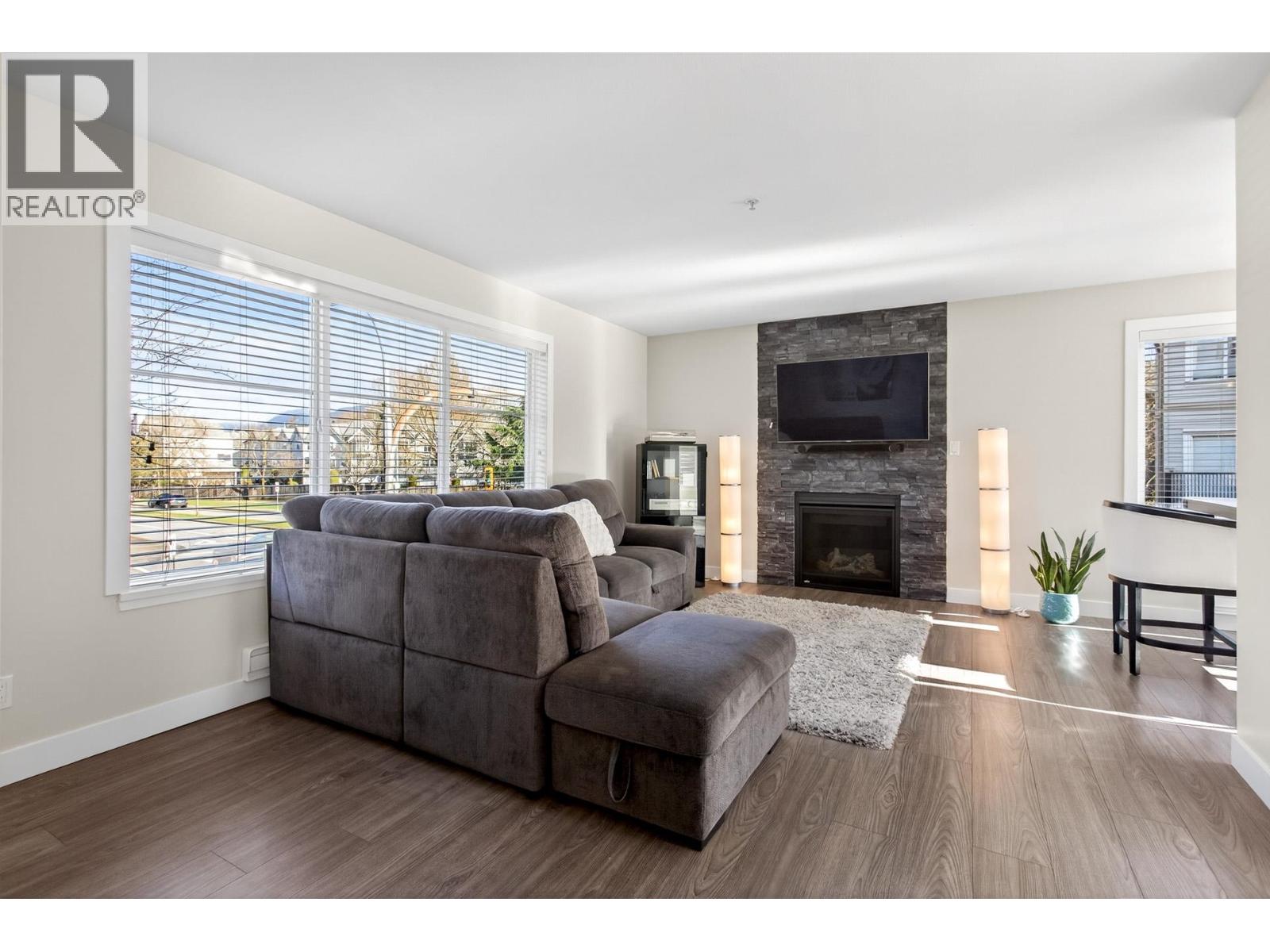 20 2488 PITT RIVER ROAD, Port Coquitlam