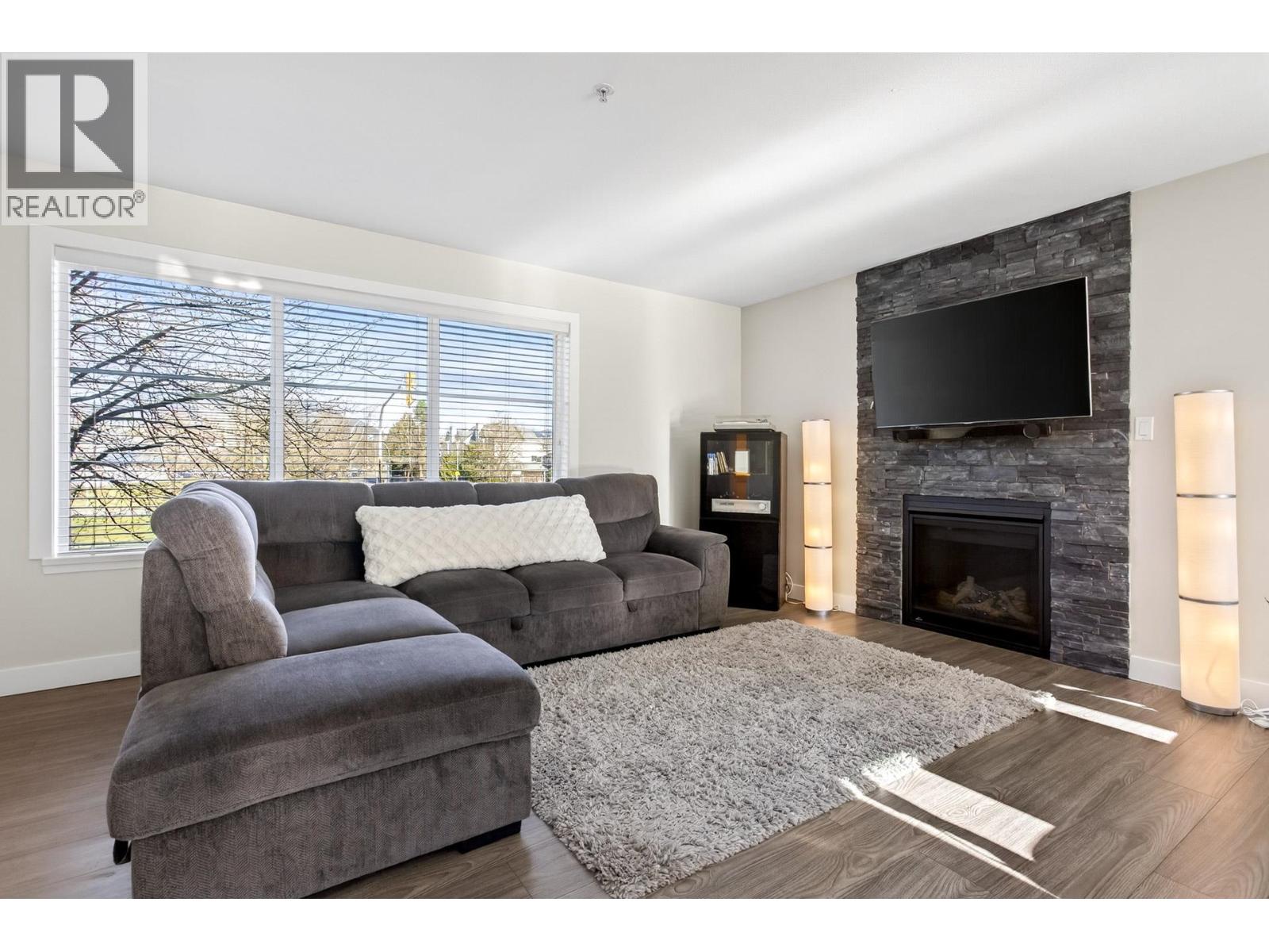 20 2488 PITT RIVER ROAD, Port Coquitlam