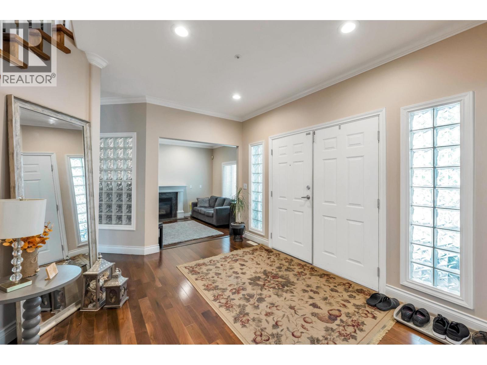 6271 ARLINGTON STREET, Vancouver