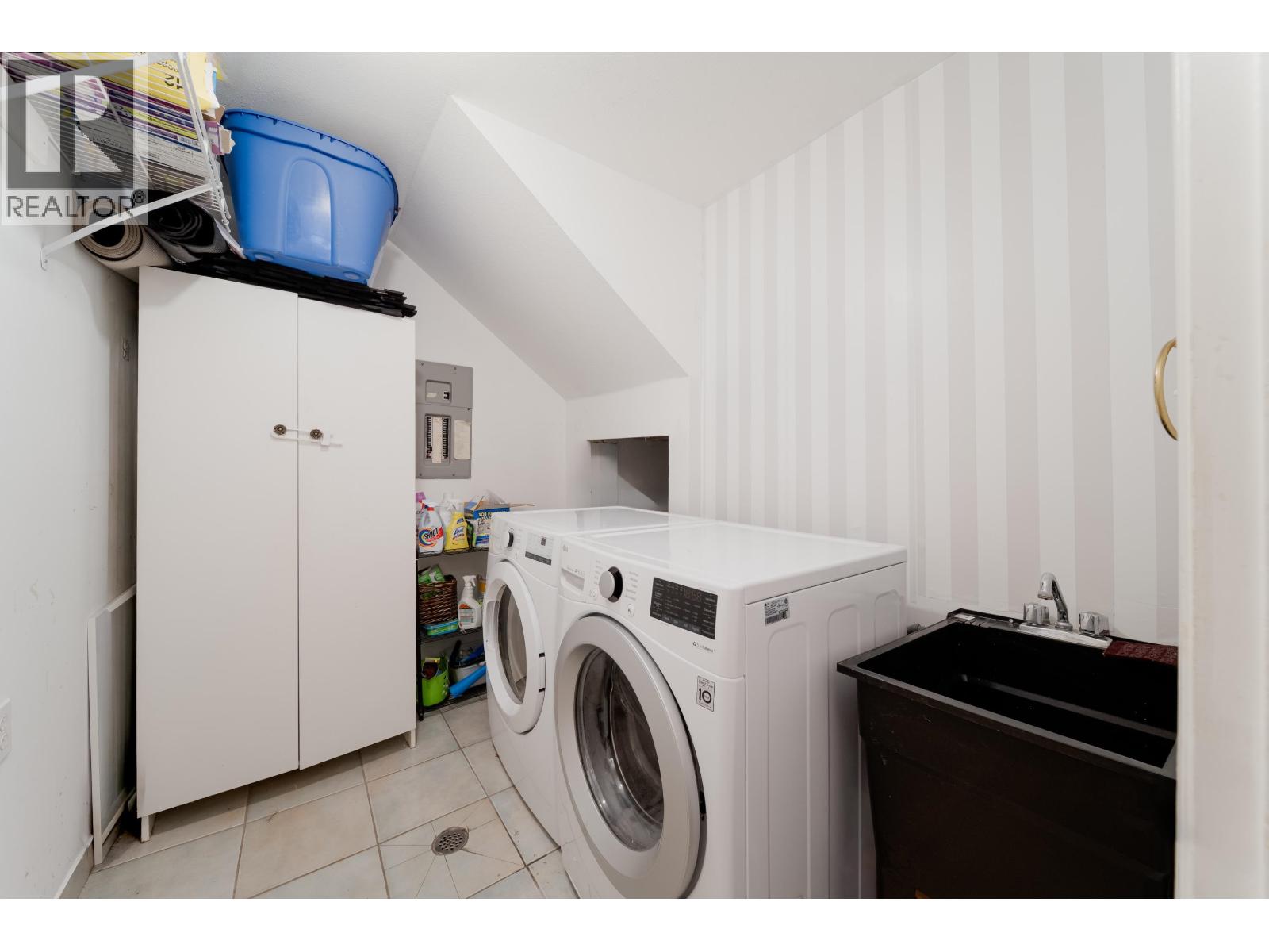 3528 W 10TH AVENUE, Vancouver