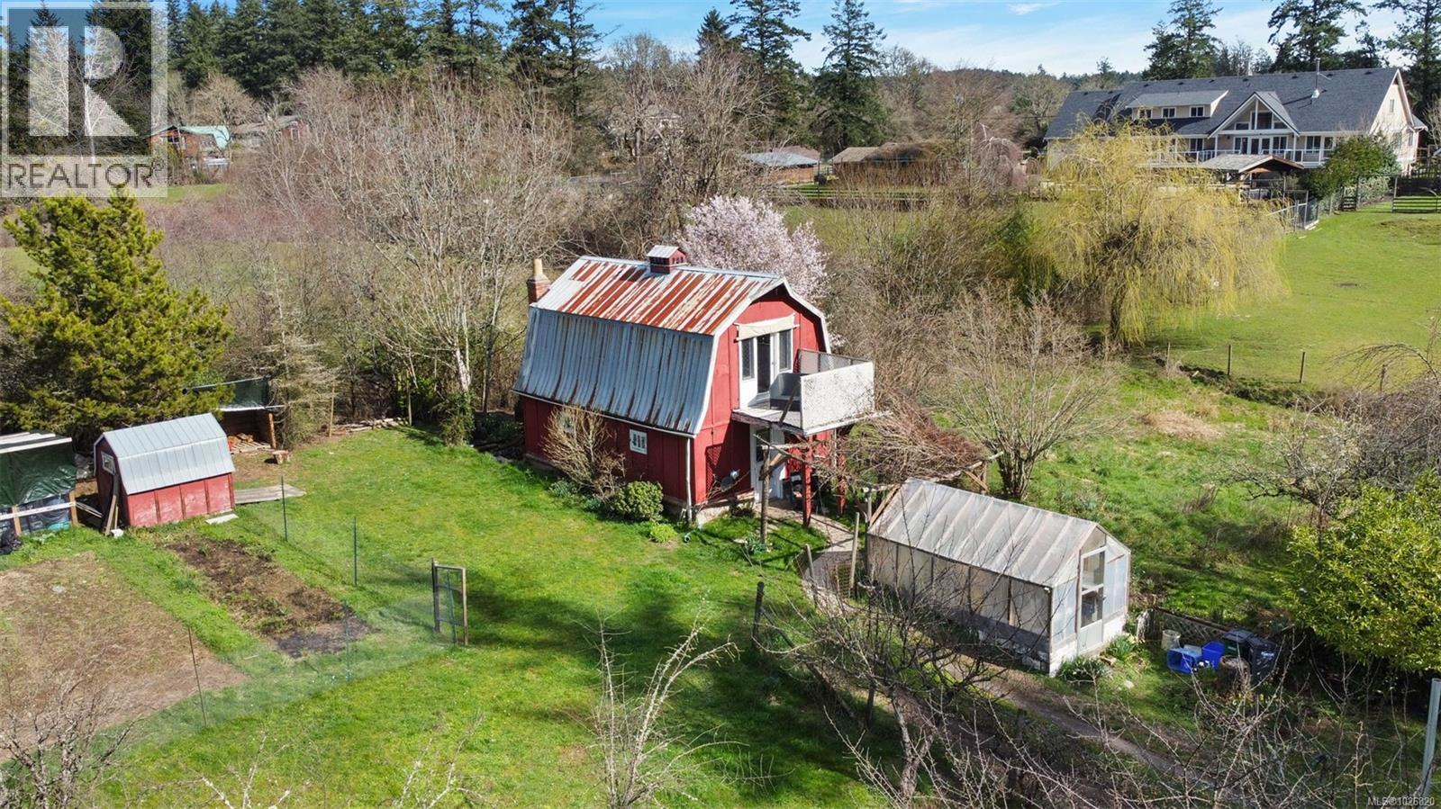  476 Quayle Road, Saanich