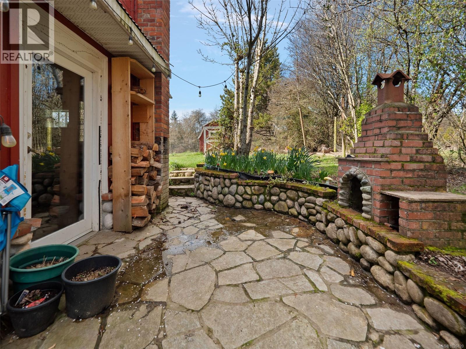  476 Quayle Road, Saanich