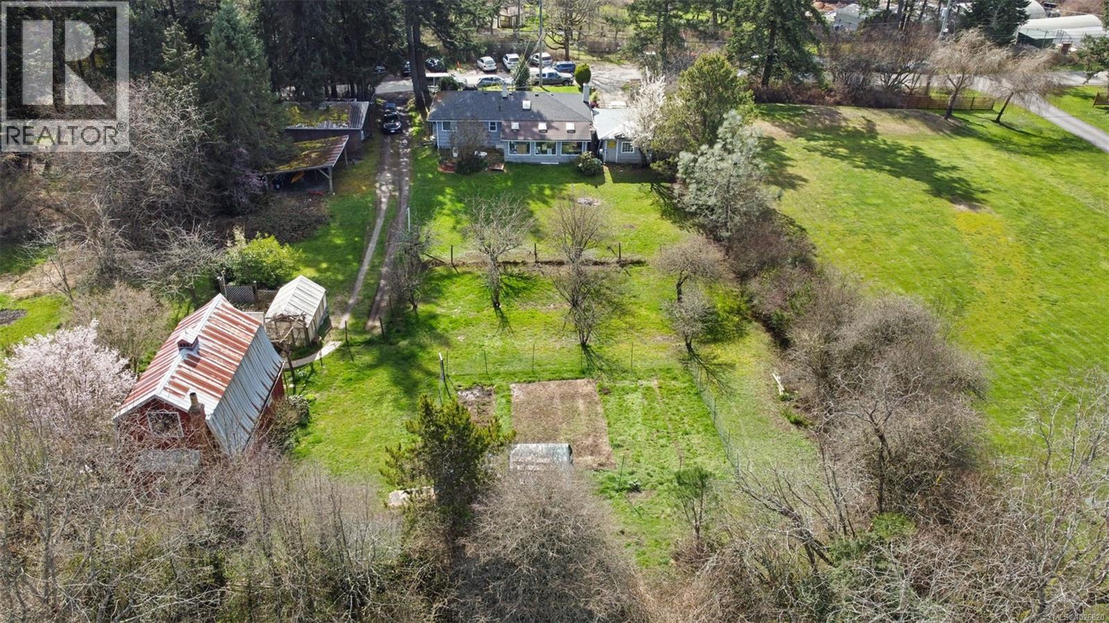  476 Quayle Road, Saanich