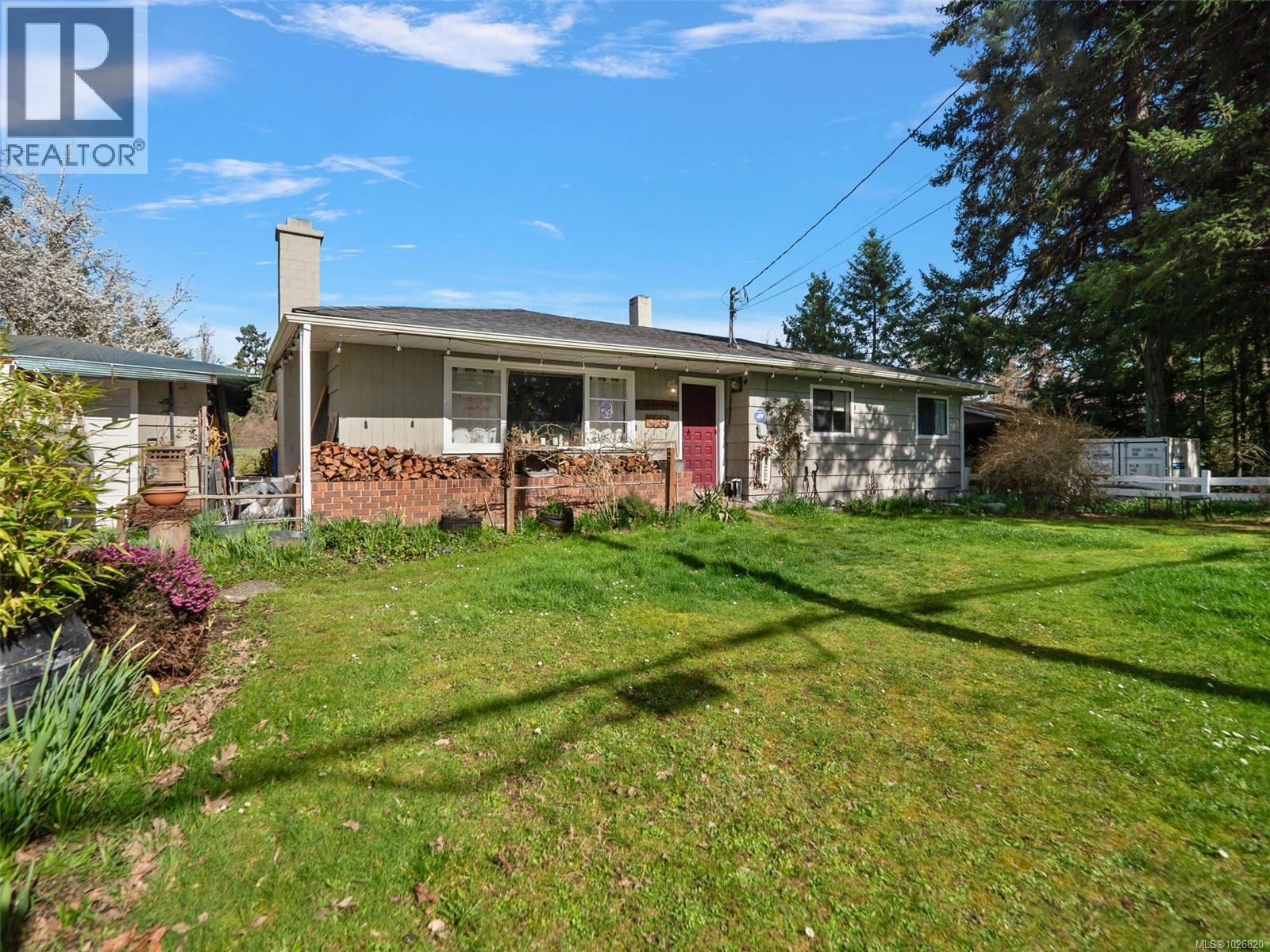  476 Quayle Road, Saanich