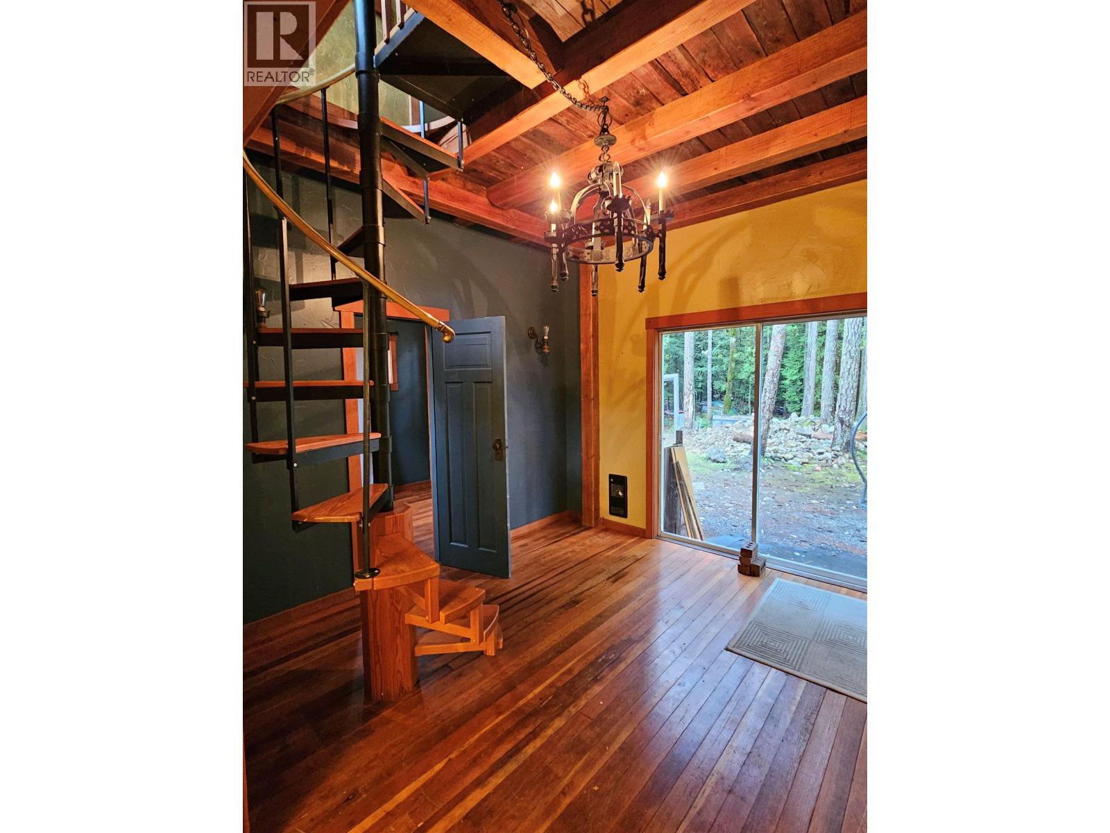 3070 MIDNIGHT WAY, Squamish