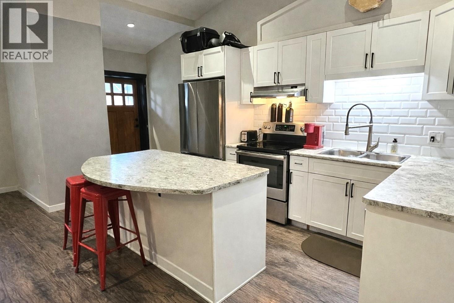 3070 MIDNIGHT WAY, Squamish