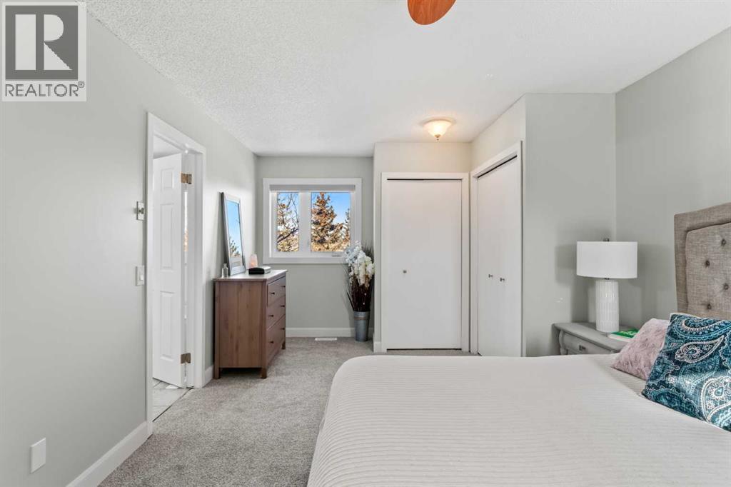 Single Family House for Sale in  Macewan Ridge Close NW MacEwan Glen Calgary 