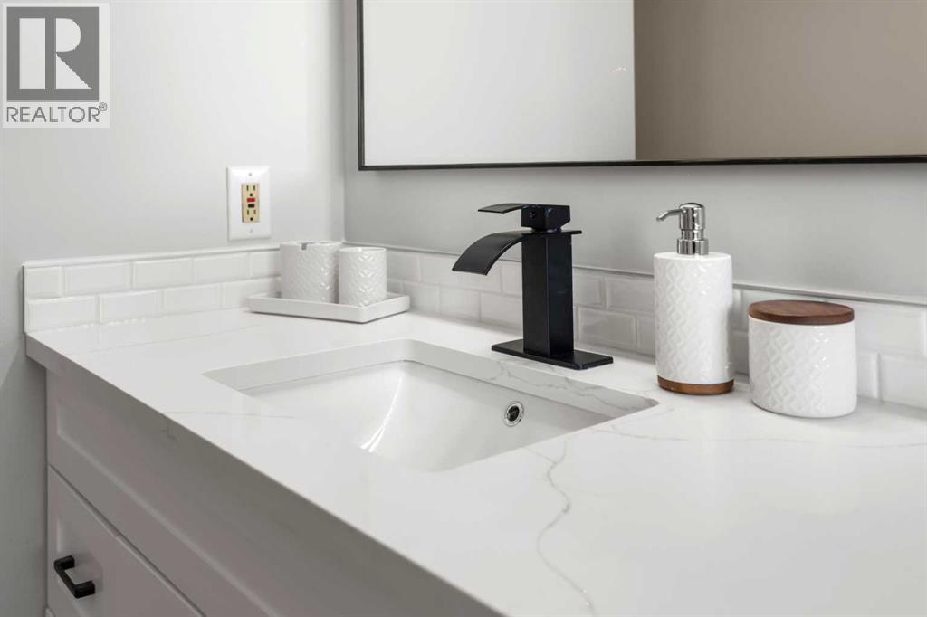 Single Family House for Sale in  Macewan Ridge Close NW MacEwan Glen Calgary 