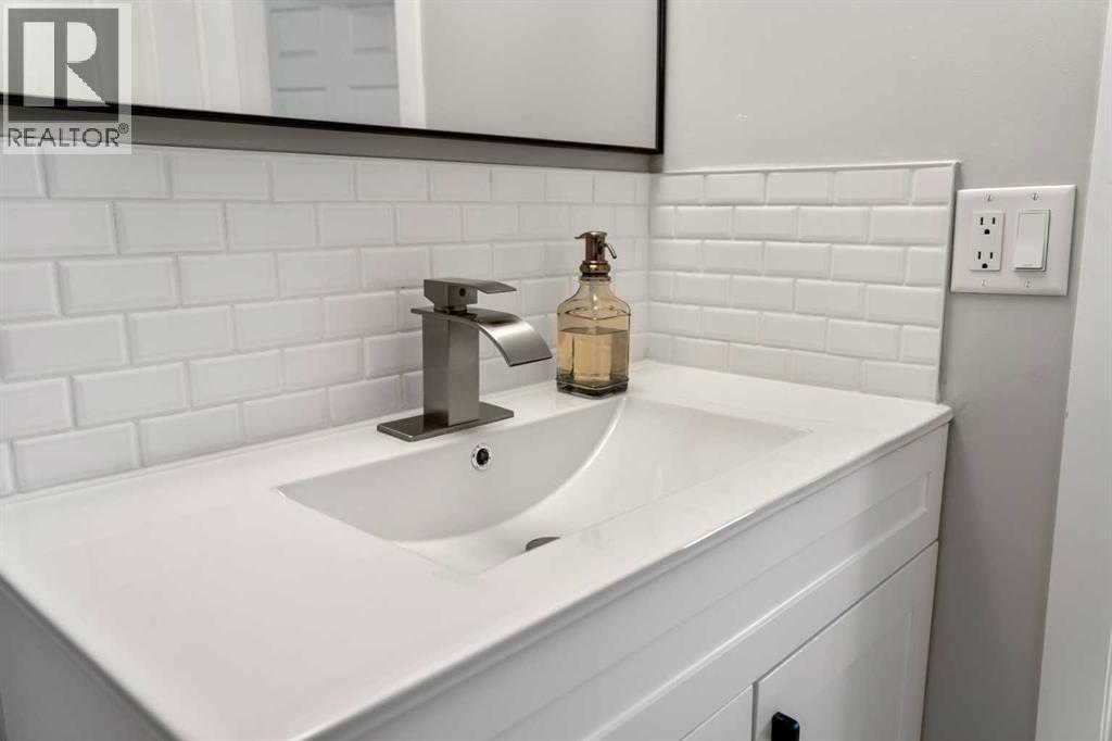 Single Family House for Sale in  Macewan Ridge Close NW MacEwan Glen Calgary 