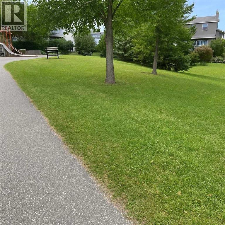 Single Family House for Sale in  Macewan Ridge Close NW MacEwan Glen Calgary 