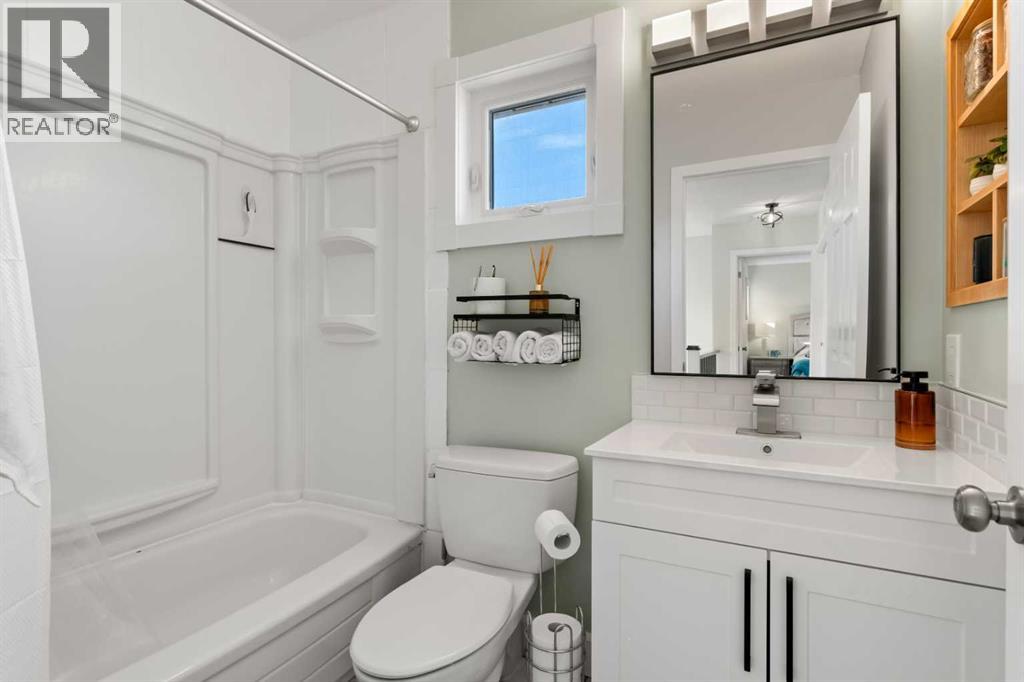 Single Family House for Sale in  Macewan Ridge Close NW MacEwan Glen Calgary 