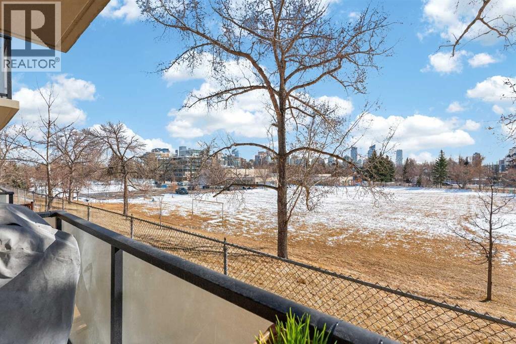 Single Family House for Sale in    Avenue NW Hillhurst Calgary 