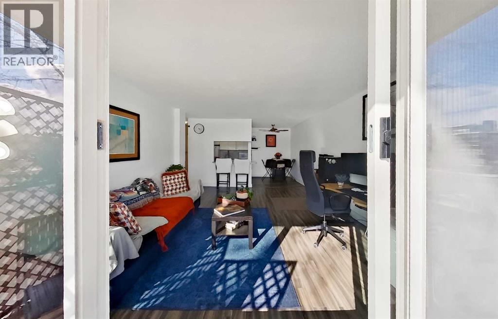 Single Family House for Sale in    Avenue NW Hillhurst Calgary 