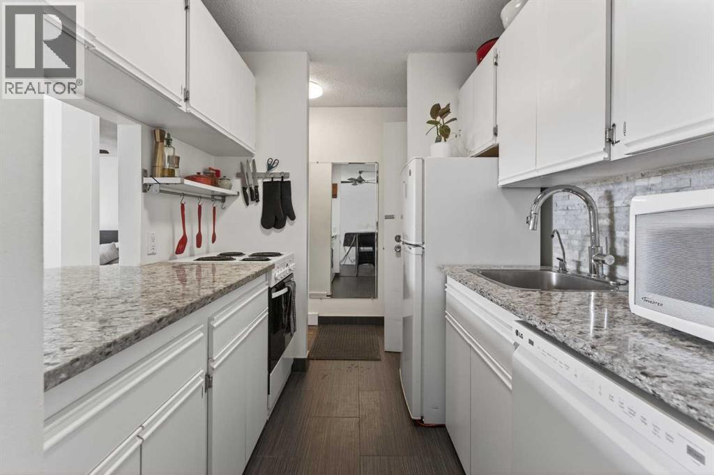 Single Family House for Sale in    Avenue NW Hillhurst Calgary 