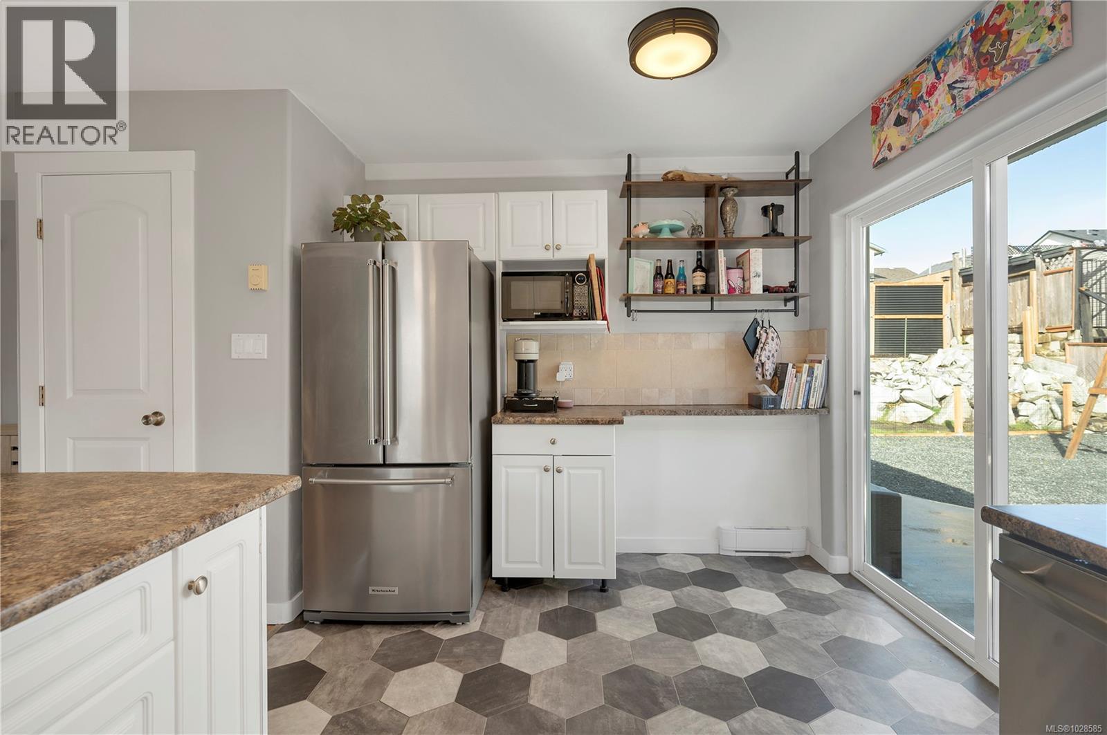 1041 Shellbourne Blvd - 5