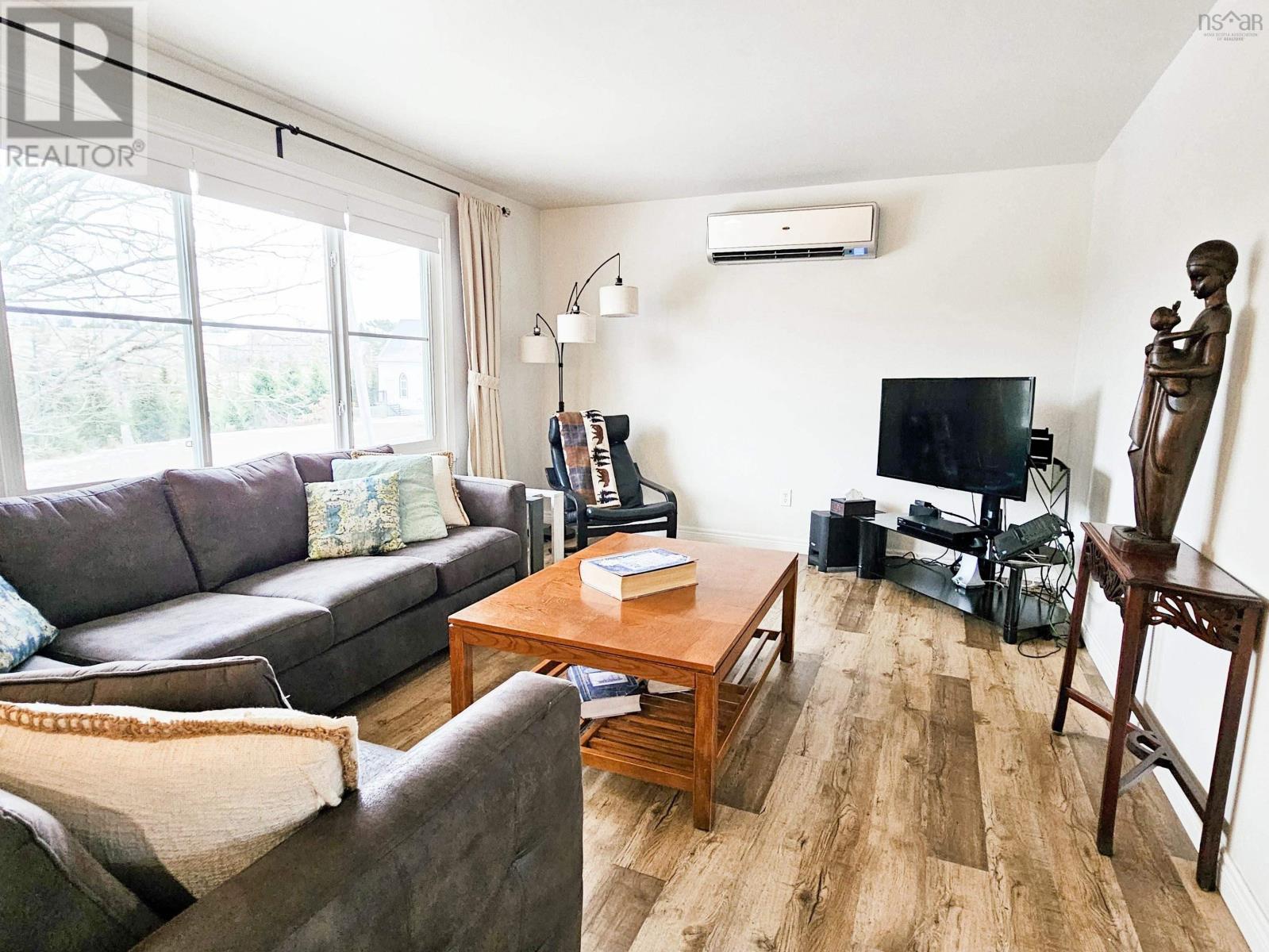 Property 16 of 33 of 3896 311 Highway