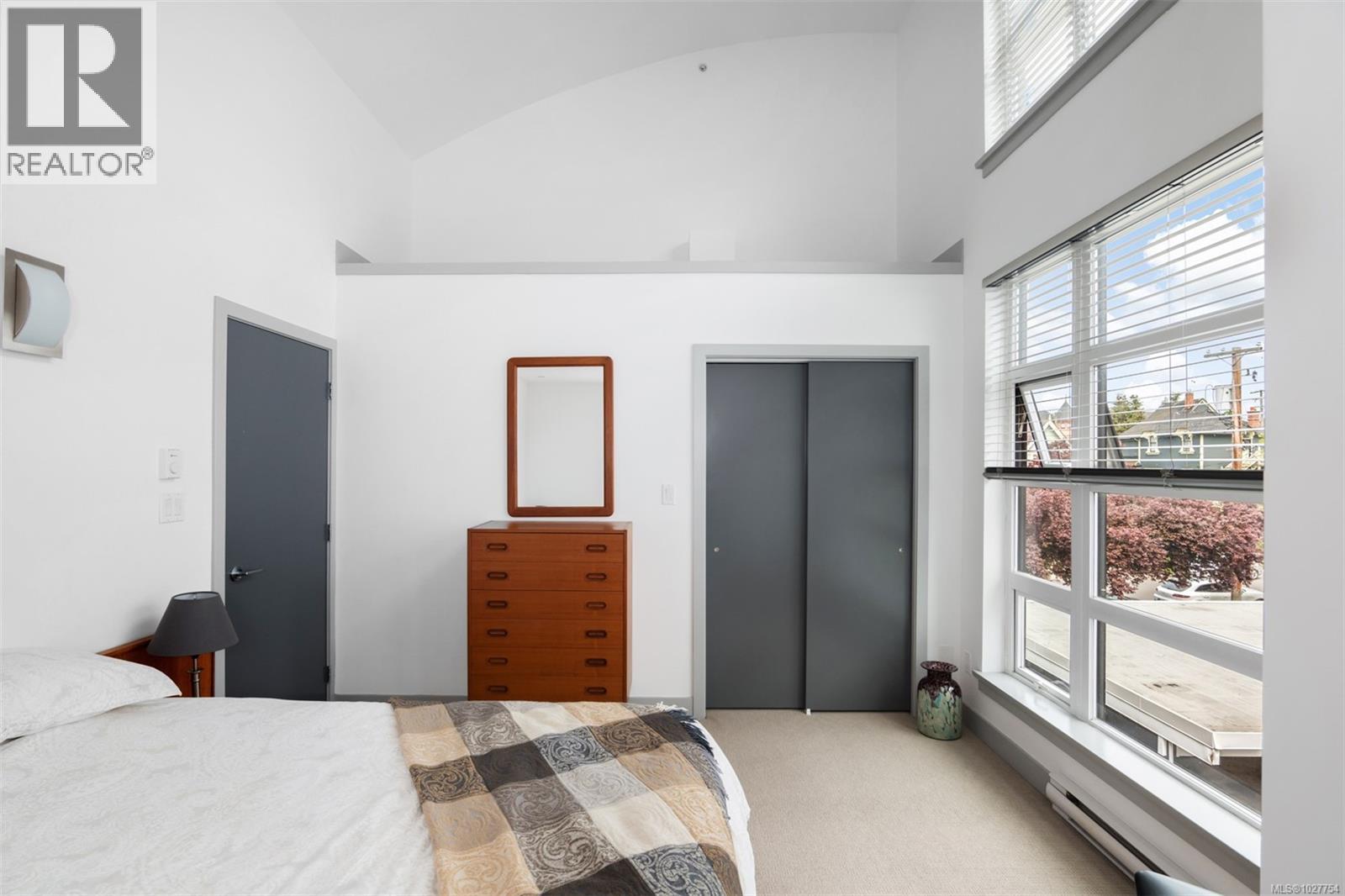 #4 1137 Meares St - 13