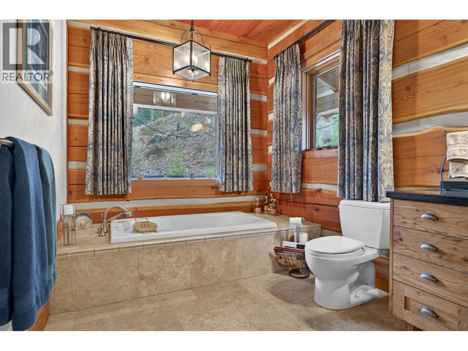 240 BUSBY Road, Merritt