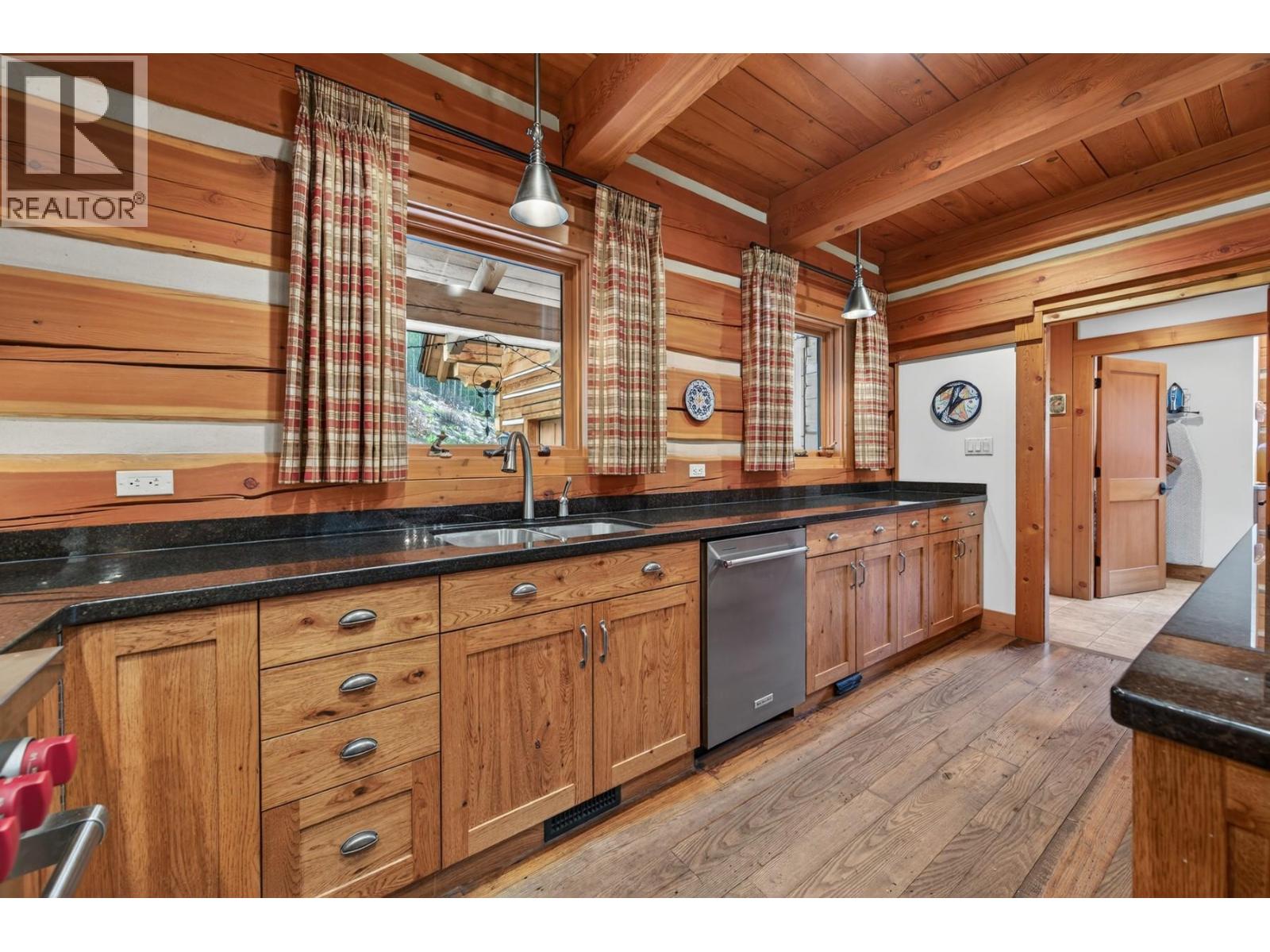 240 BUSBY Road, Merritt