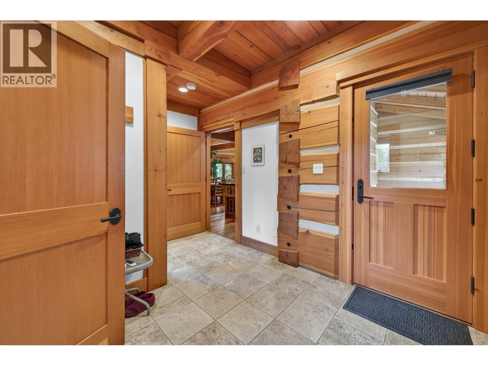 240 BUSBY Road, Merritt