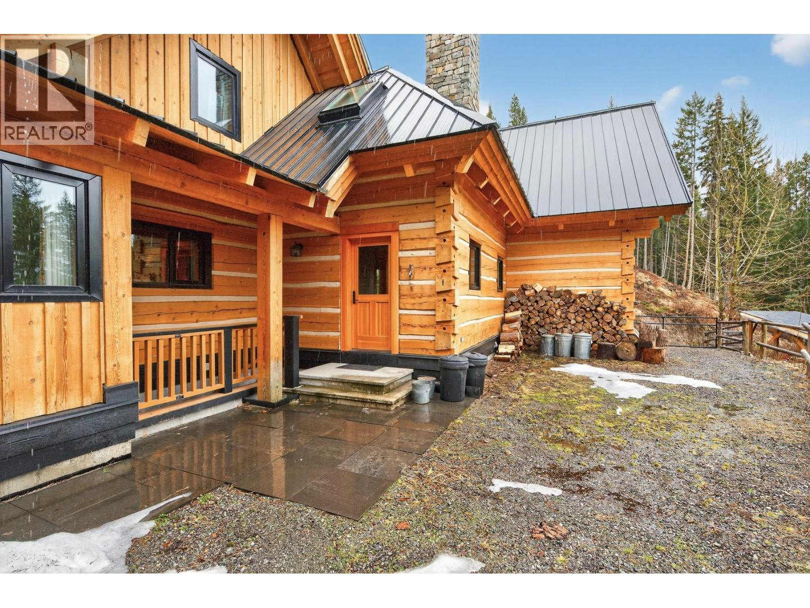 240 BUSBY Road, Merritt