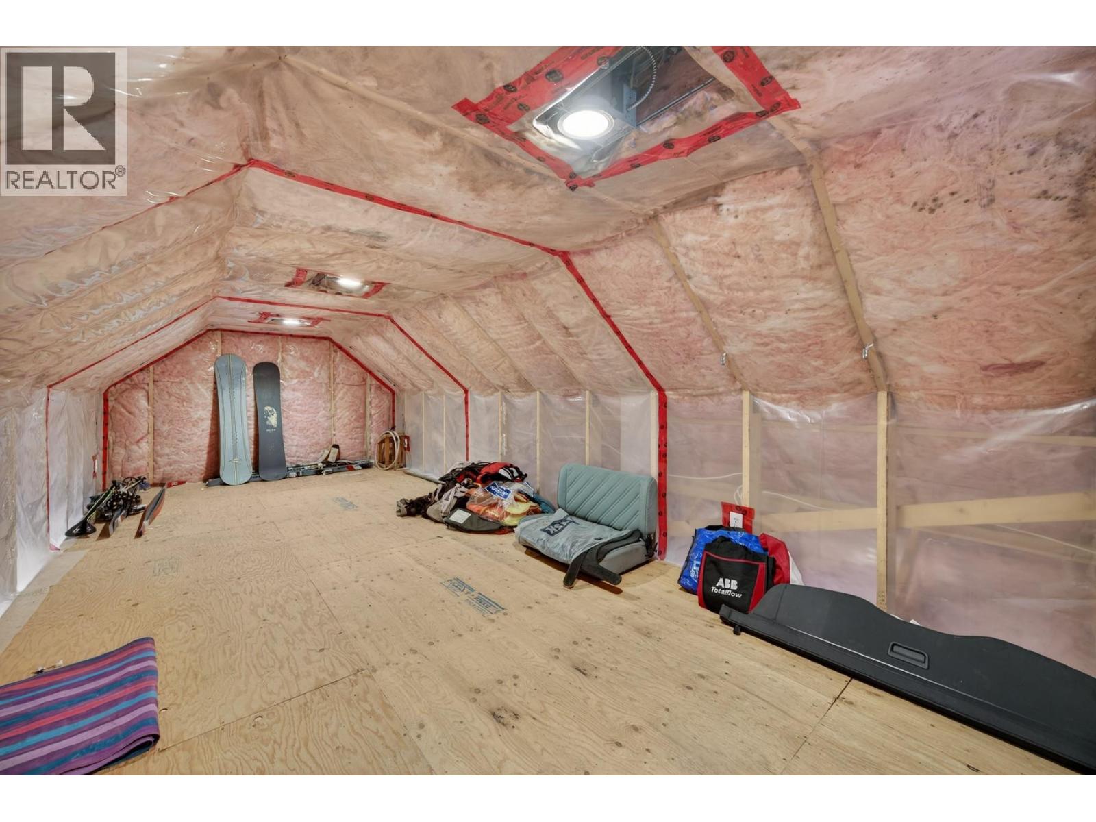 240 BUSBY Road, Merritt