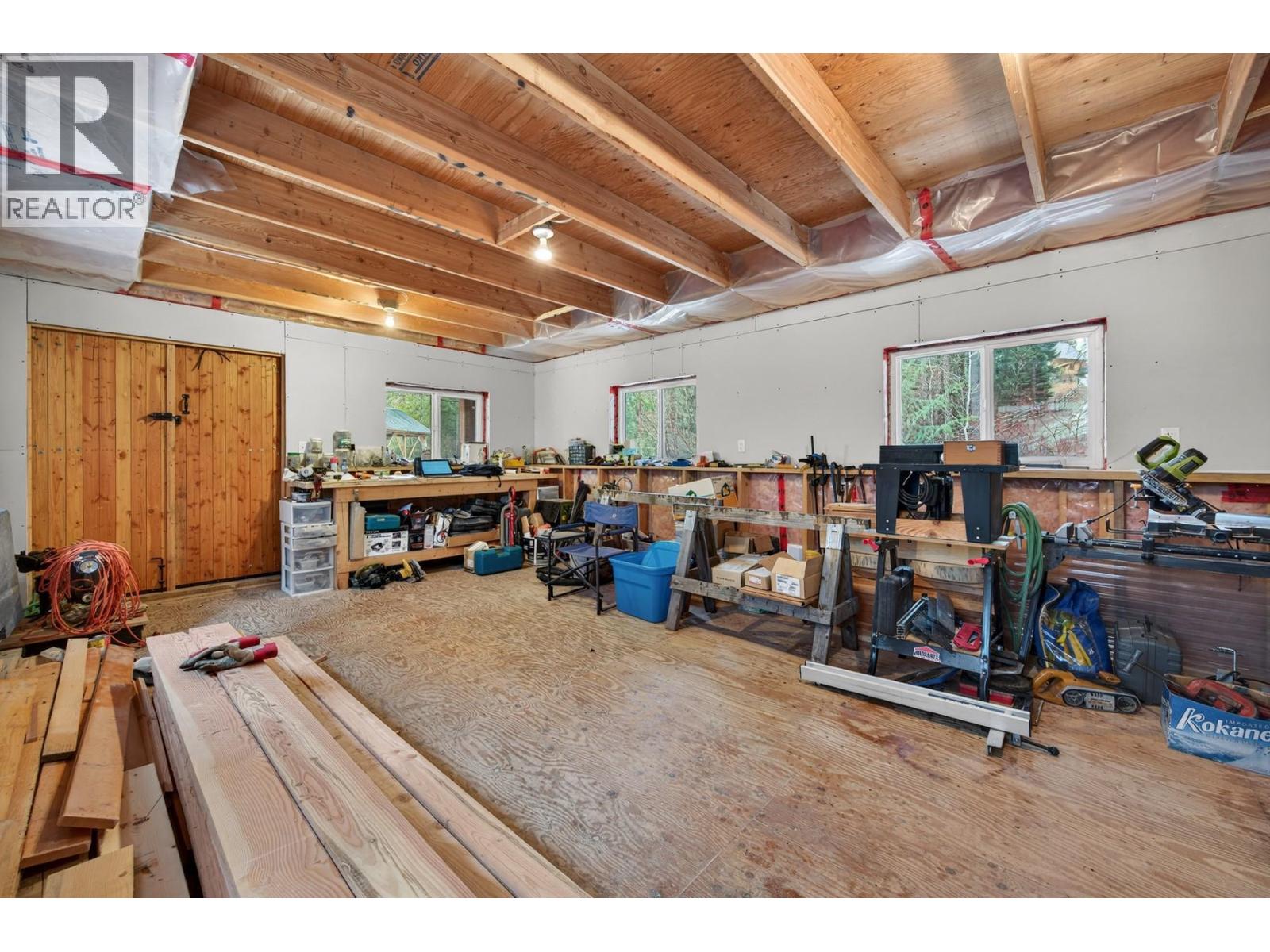 240 BUSBY Road, Merritt