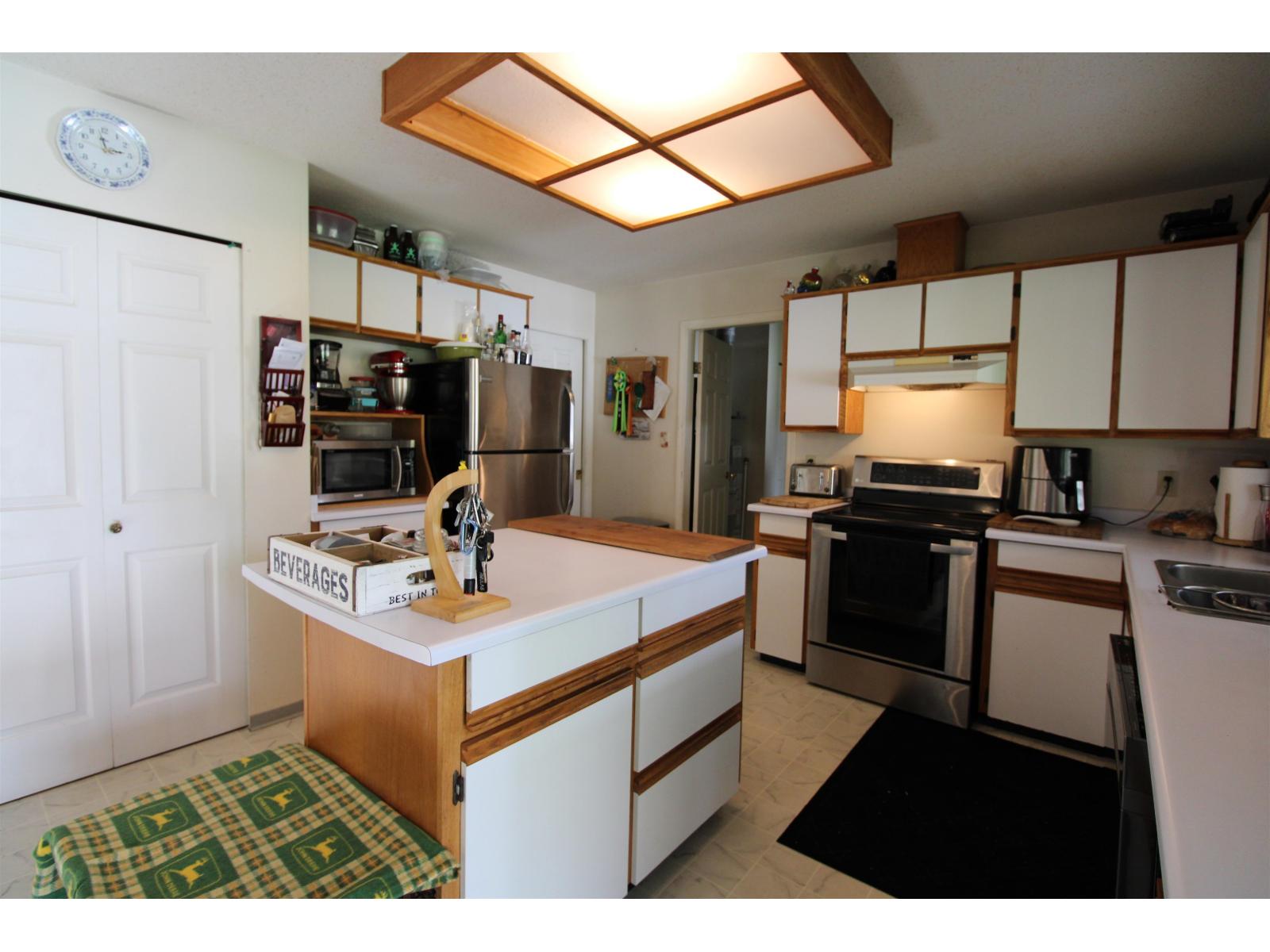 22828 38 AVENUE, Langley