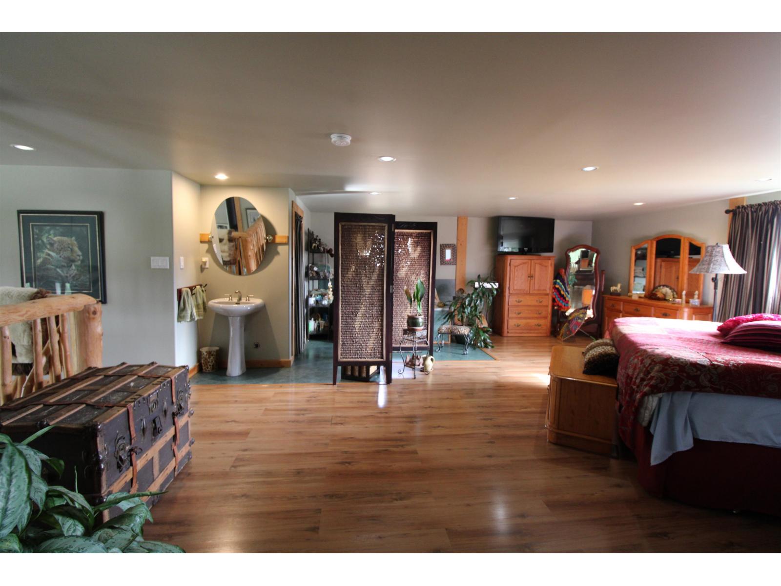 22828 38 AVENUE, Langley